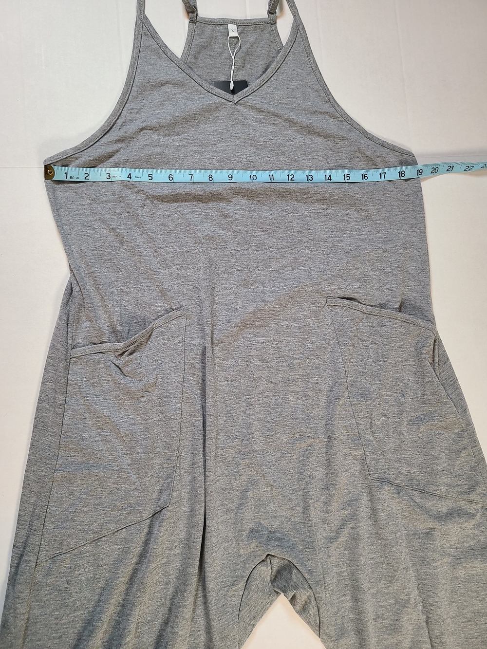 Deep Self Womens Relaxed Gray Sleeveless V-Neck Jumpsuit with Pockets NWT Small - Picture 8 of 13